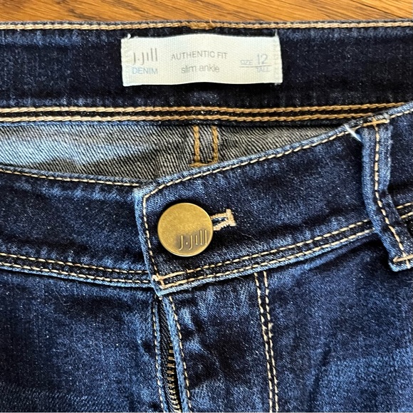 J. Jill Soft and Stretchy, Slim Ankle, size 12. Pre-Owned. EC. - Picture 3 of 4